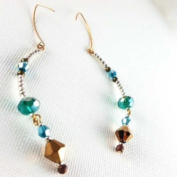 LONG BEADED STATEMENT EARRINGS GREEN BROWN SILVER GOLD LIGHTWEIGHT Handmade - Picture 1 of 5
